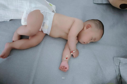 博白宝宝总是摇头怎么回事